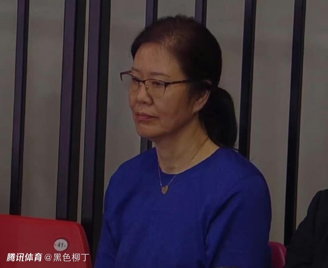 《捕风追影》终极预告 成龙张子枫梁家辉绝命追逃 2025-08-07 暑期档动作犯罪爽片《捕风追影》发布“杀疯了！