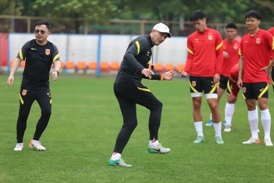 讲述同一世界观全新故事2025-10-21 马律师回归！